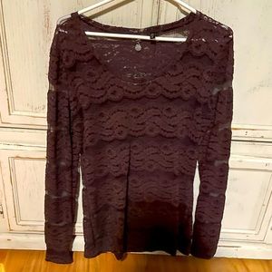 BKE plum purple blouse. Super cute. From Buckle.